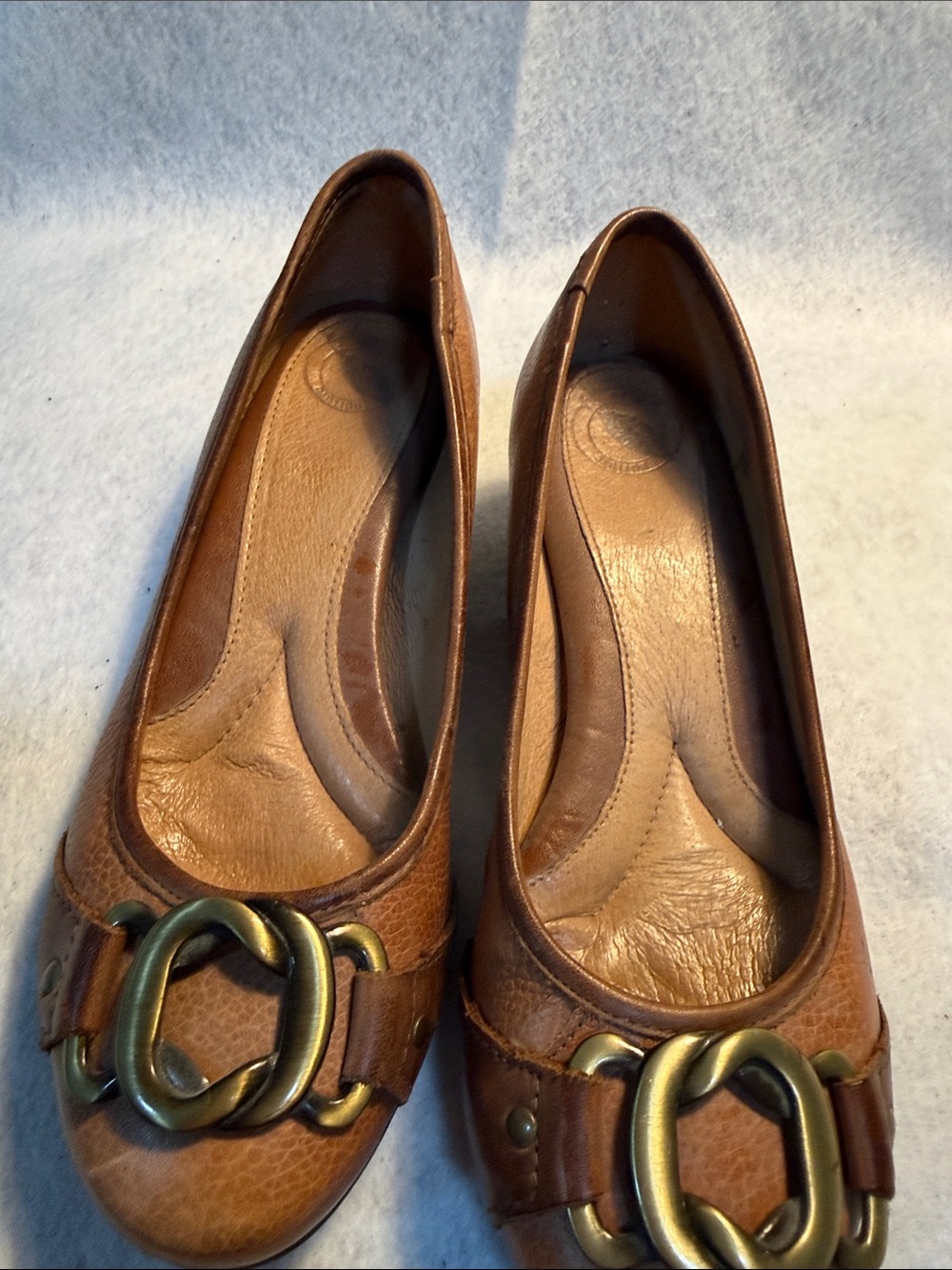 Nurture by Lamaze Women's Tan Leather Ballet Flats with Brass Accent